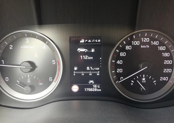 Hyundai Tucson cena 75000 przebieg: 175000, rok produkcji 2015 z Nowy Dwór Gdański małe 352